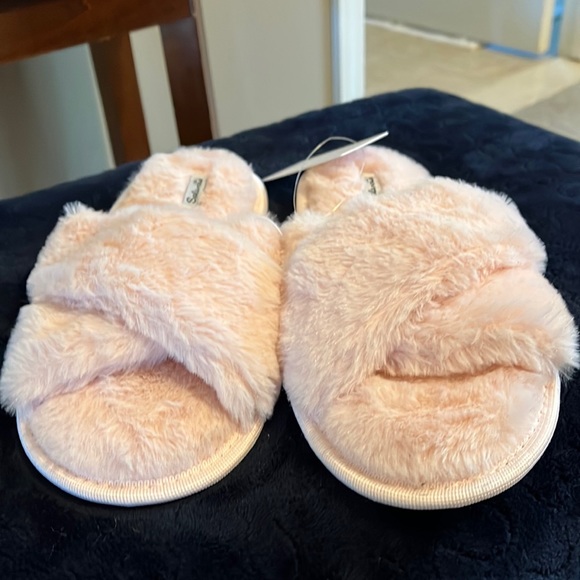 Pink splendid slippers - Picture 1 of 2